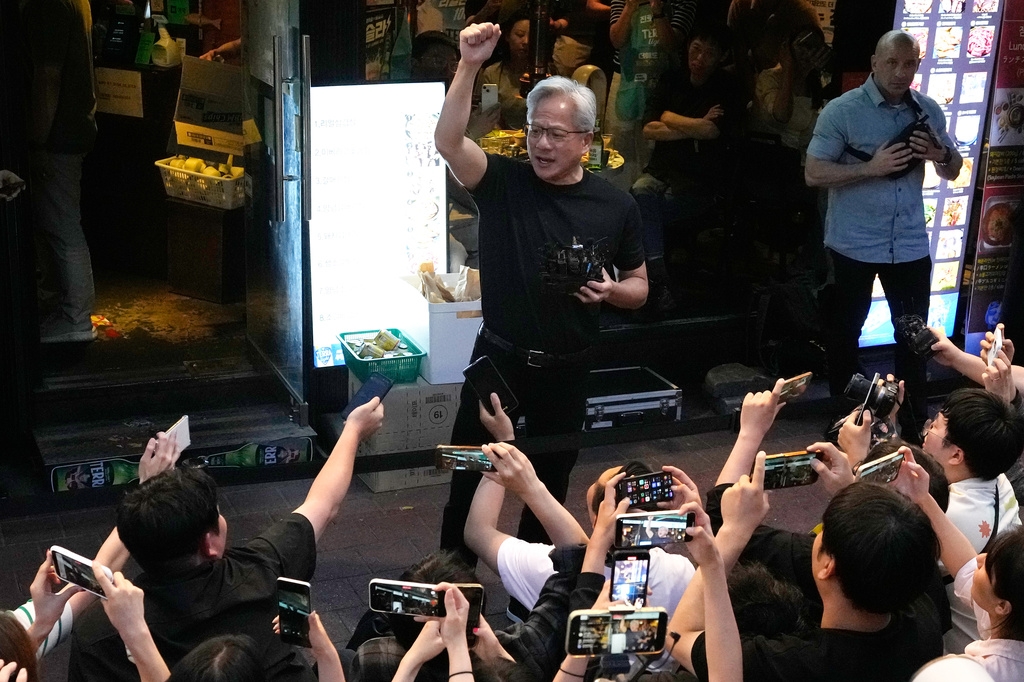 黃仁勳感性告白:台灣就像家一樣!釋出最新影片逐一「點名5家台廠」