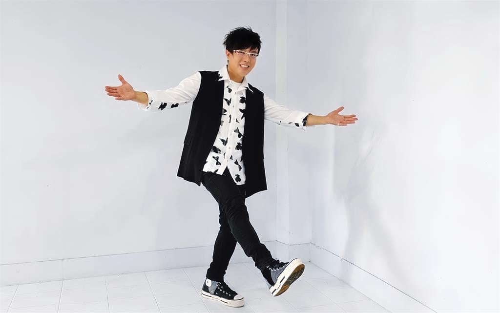 「辦桌二人組」解散後改名?阿傑合體神秘大咖,新歌驚喜成為「飛龍在天」片尾神曲!