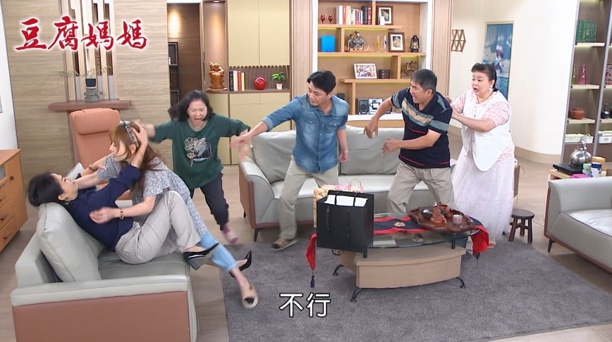 陳仙梅《豆腐媽媽》排戲「嘴巴動不停」被抓包!自揭片場小秘密:背後原因超暖心