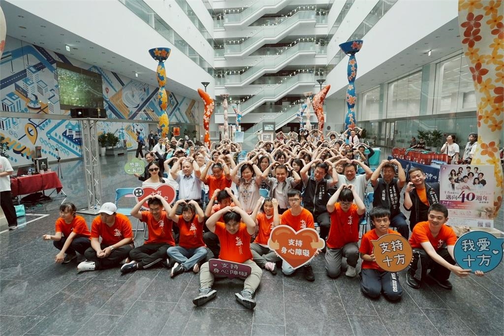 十方感恩餐會7/4登場胡瓜率群星力挺公益!景氣寒冬尚缺35桌