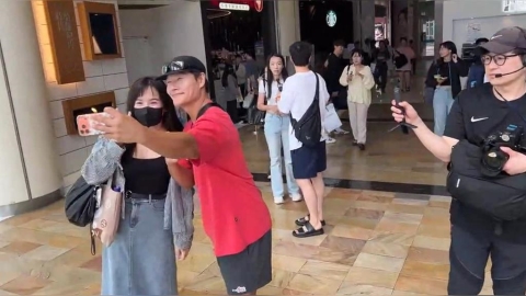 金鐘國來了！高雄夢時代拍韓綜　超寵粉舉動曝光