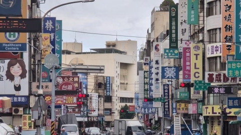 台中豐原奇特「診所一條街」 200公尺涵蓋各式診所