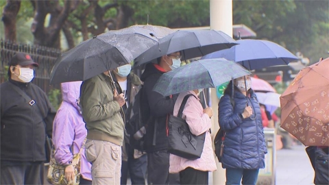 雨下到這天!「這日」起高壓接棒陽光露臉 熱帶擾動一週內「恐成颱」路徑曝光