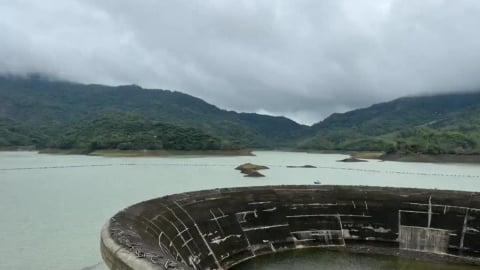 大進帳!全台水庫「估入水近6億噸」 南化近七成滿、湖中小島被淹沒