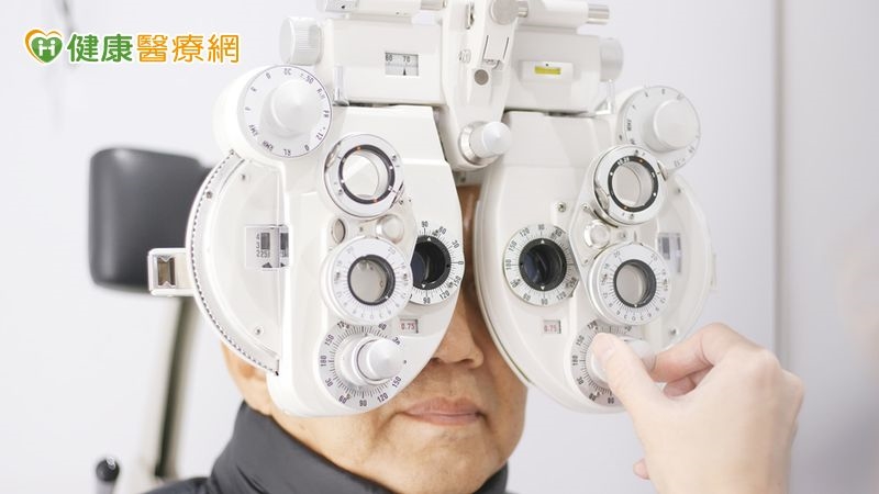 白內障開完還是看不清？醫提醒：恐是黃斑部病變警訊