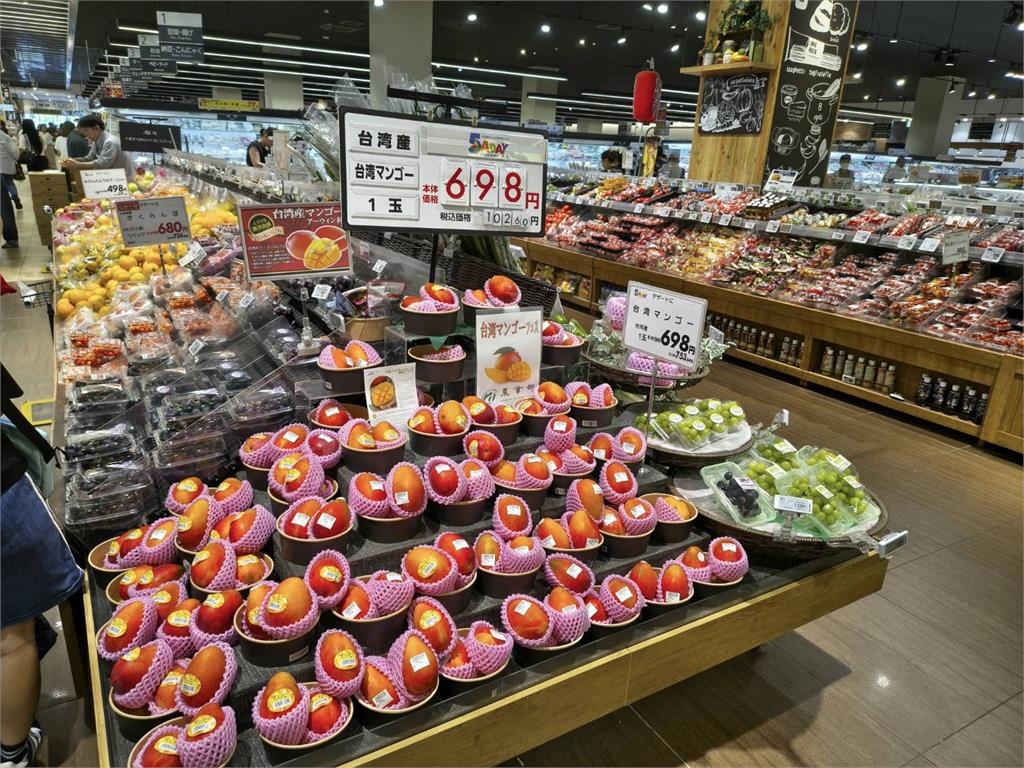 快新聞/甜進日本市場!台灣芒果進軍日本永旺超市 展現台日民間友好情誼