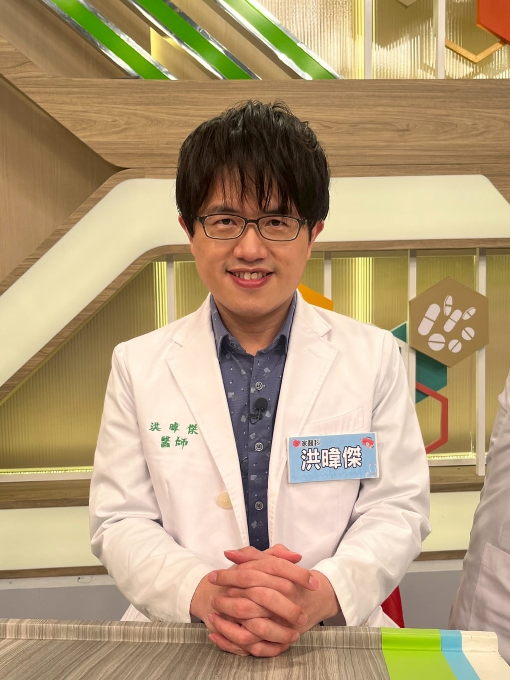(影)／吳東諺與白家綺又在節目鬥嘴 黃豪平直接提油放火？