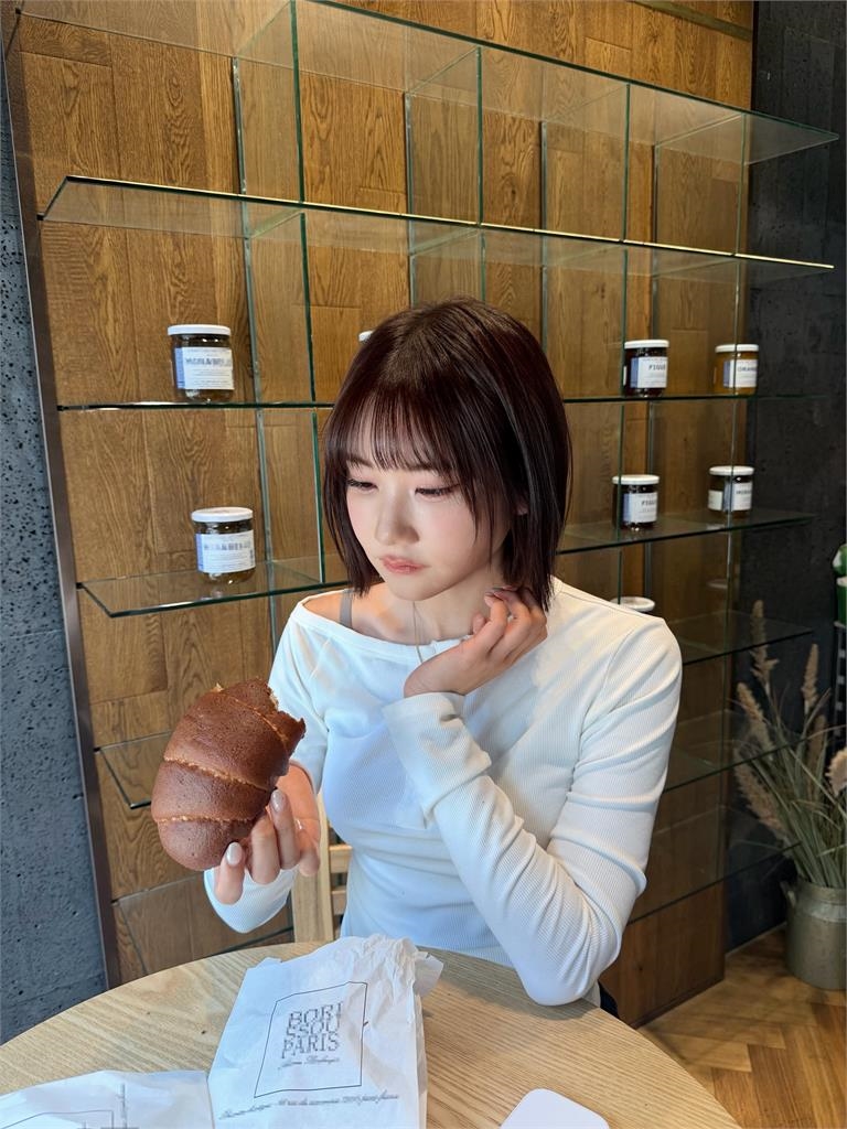 眼皮不夠還要動鼻?愛莉莎莎被疑找「整形名醫」她幽默回覆吐真相