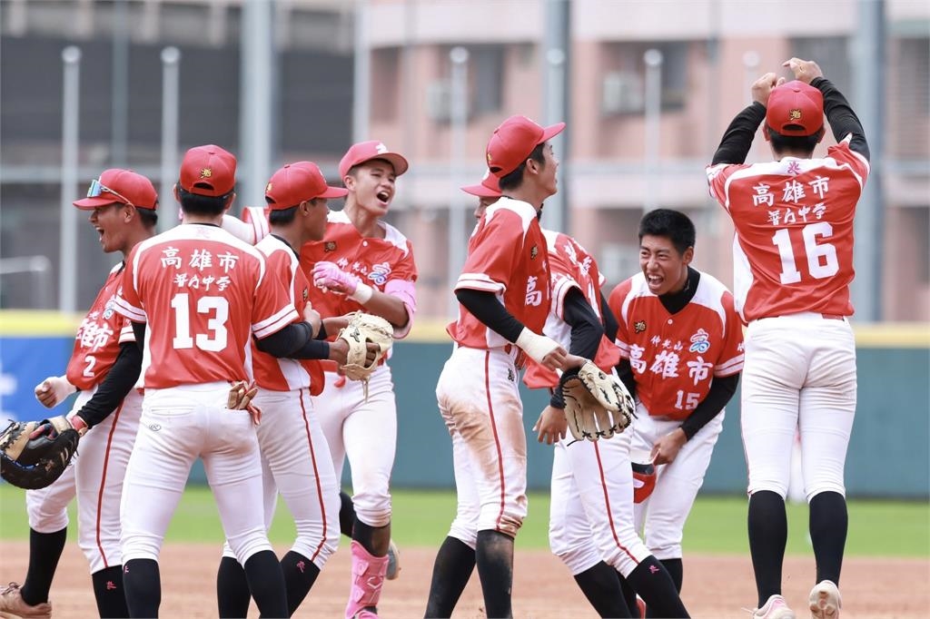棒球(影)/玉山盃青棒敗部淘汰賽高雄市逆轉奪勝!台南市打擊串聯不斷晉級四強