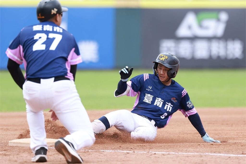 棒球(影)/玉山盃青棒敗部淘汰賽高雄市逆轉奪勝!台南市打擊串聯不斷晉級四強