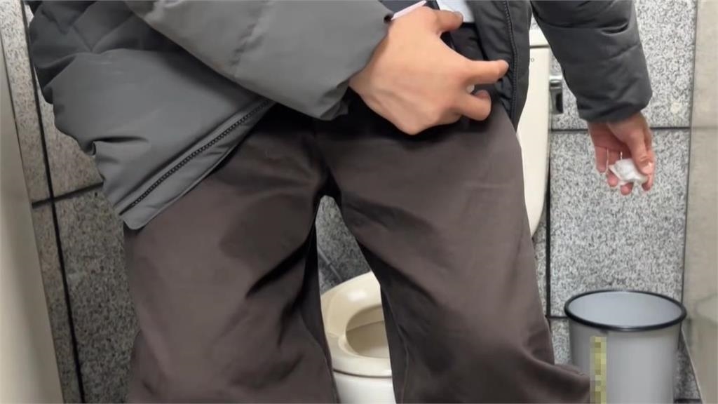 坐著尿or站著尿？泌尿醫狂推男性如廁用「這姿勢」有「4大好處」