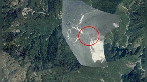 花蓮深山驚現「新堰塞湖」面積、水量未知　林保署明空中勘查