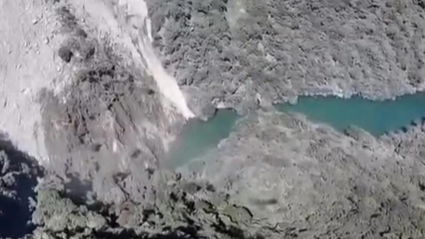 馬太鞍溪崩塌地北方「新生堰塞湖」 位置更深山!無路徑可達派直升機勘察