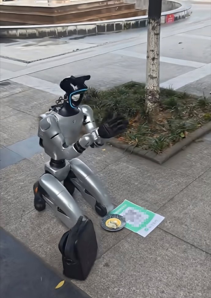 連「乞討」都要AI代勞？路邊驚見機器人「跪求電費」網笑翻：被搶飯碗
