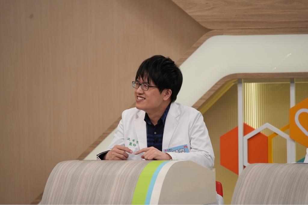 (影)／阿諾夜夜作夢難入眠 豪平爆料「夢多」躺著也中槍？