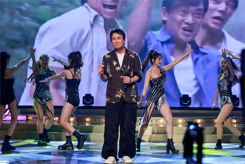 母子團圓!硬底子演員王識賢當年下跪被用藤條打 白冰冰都「真打」