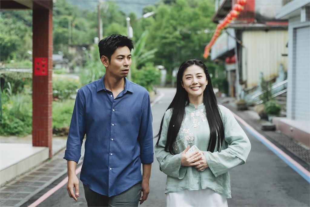 《阿松與阿暖》動作戲真摔!柯叔元親滾斜坡 楊子儀驚呼:擔心慘了