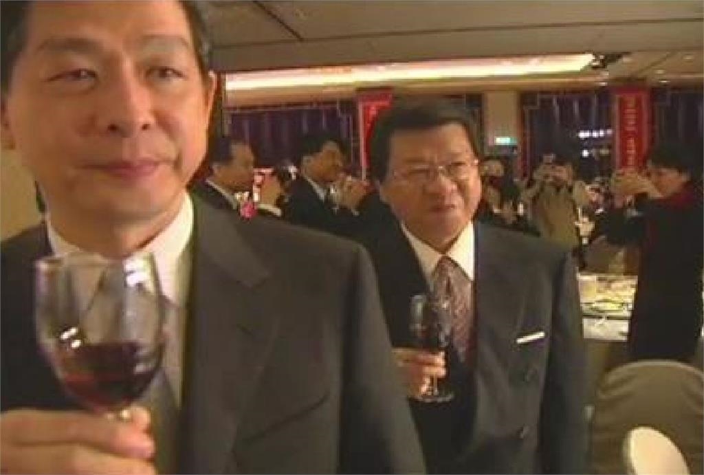 快新聞／國泰金前高層蔡鎮宇爆辦公室毆打郭明鑑　國泰世華回應了