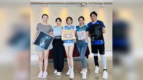 王瞳羽球初體驗超圈粉！自認「羽球小白」放話續戰第三屆　愛星盃結合藝術公益掀話題