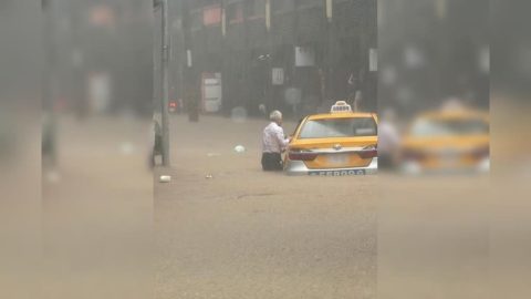 雨彈炸雙北！內湖淹大水「名嘴也受災」怒嗆蔣市府：水溝有在清嗎？