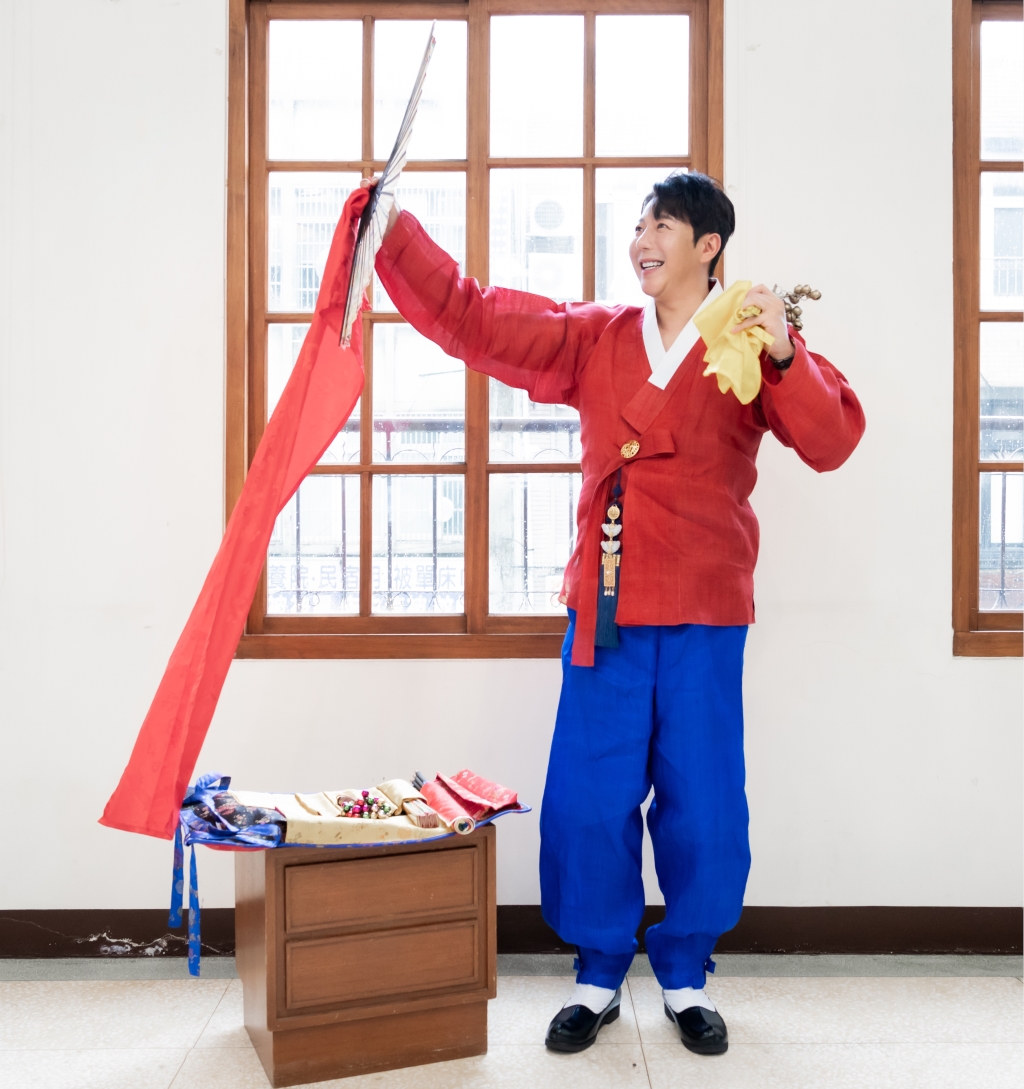 韓國「最強薩滿」宣布來台！驚藏與台灣「巧合關係」：完全一模一樣