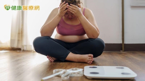 熟女追求速效減重狂掉髮　醫量身打造健康減重