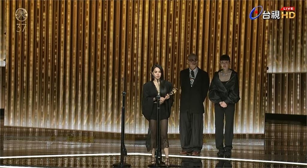 金曲37／蔡依林時隔19年二度封「金曲歌后」！上台謝團隊　抖喊：完全沒想到…