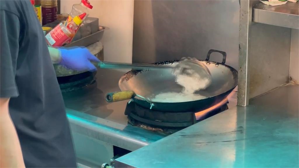 160元海鮮粥料超少! 內容物僅"2蝦仁.碎魷魚" 顧客氣報警