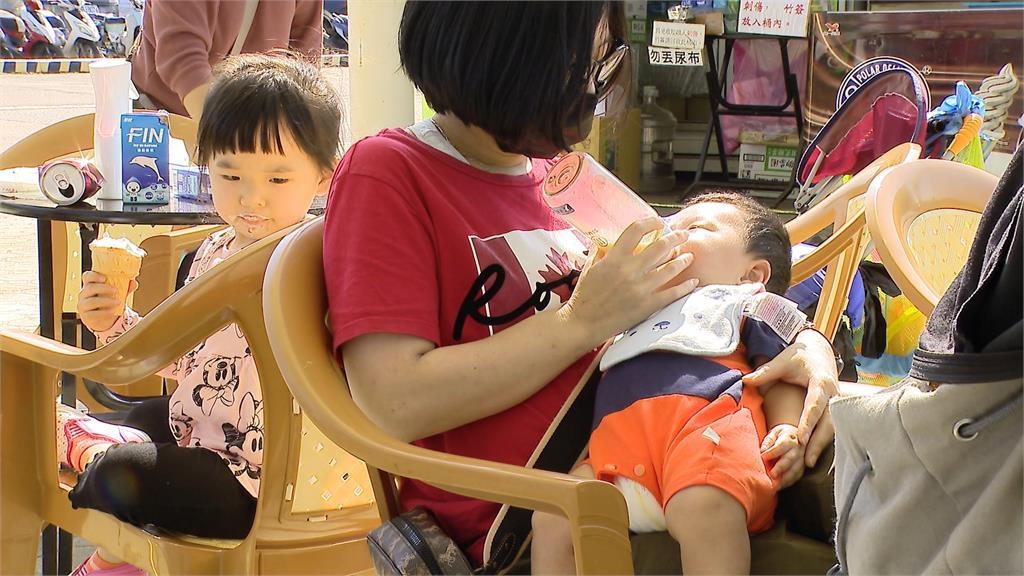 婚育減稅禮包！未成年子女免稅額提高至15.15萬元　自住房屋和地價稅也減免