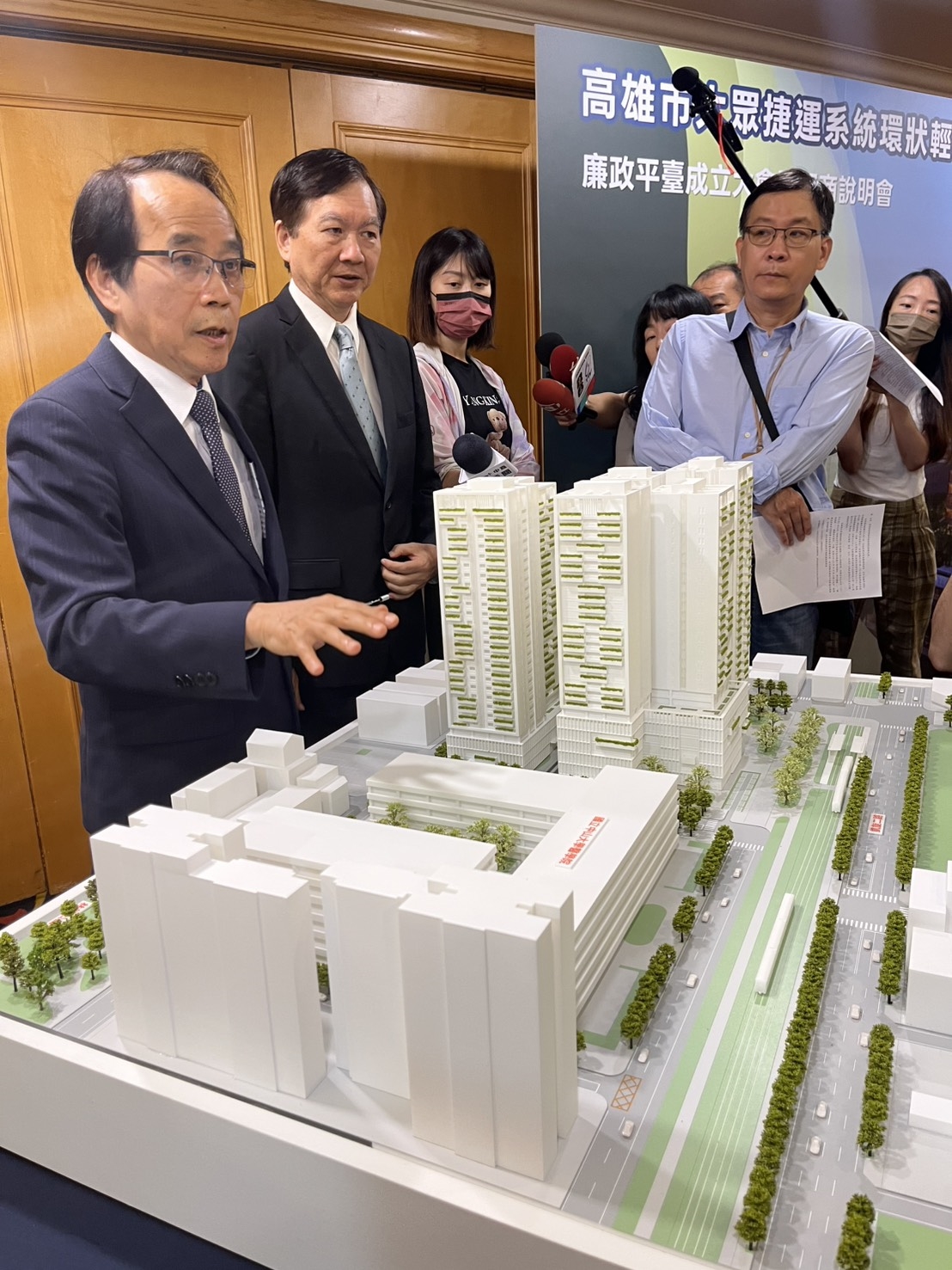 高雄輕軌首件聯開案正式啟動 C34五權國小站投資金額估破百億
