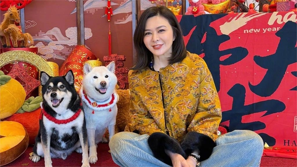 63歲關之琳近照瘋傳！「逆生長」肌膚白到反光　全網讚爆：不老女神