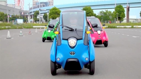 「駕艙機車」納管、申請良民證流程變更!內政部「7月新制重點」一次看