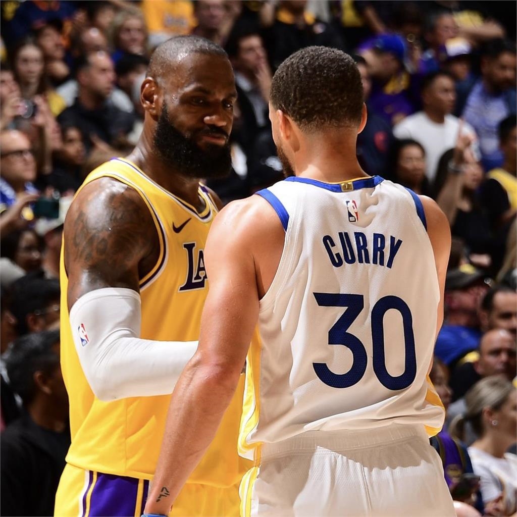 NBA/「詹皇」震撼道別紫金城!湖人球團暖心發文「永遠是家人」感動球迷