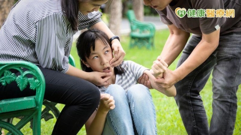 孩子癲癇不等於重病 規律治療也能正常生活