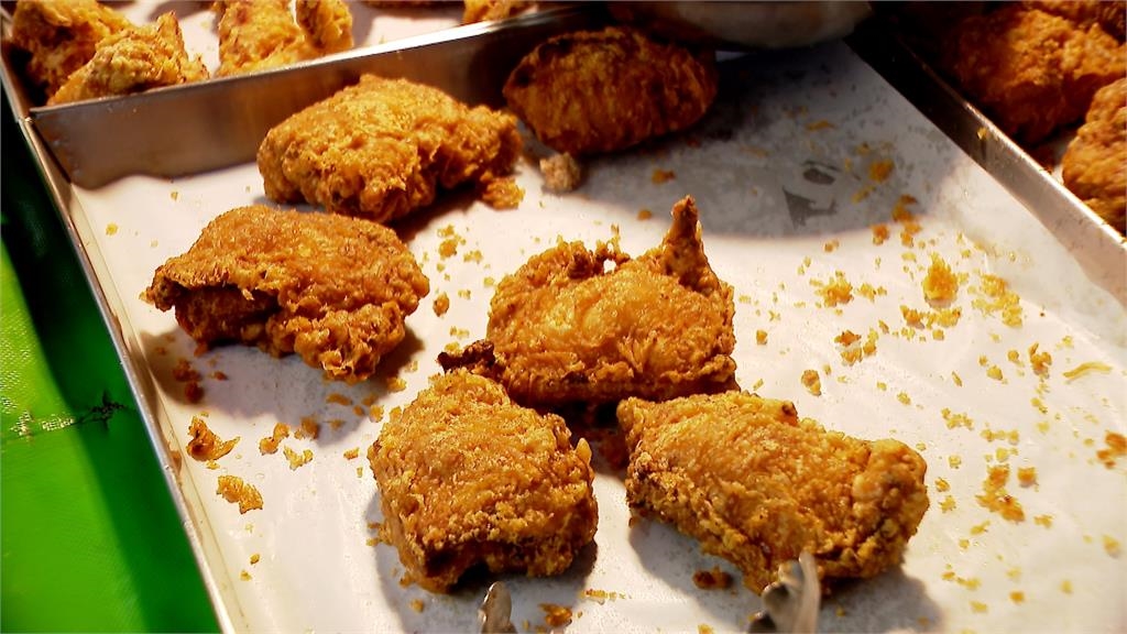 中聯"大豆沙拉油"致癌物超標 炸雞品牌自清:油品安全無虞
