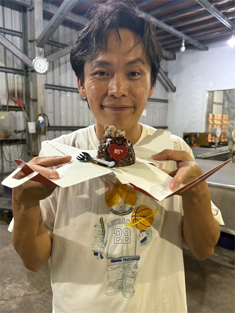 黃鐙輝