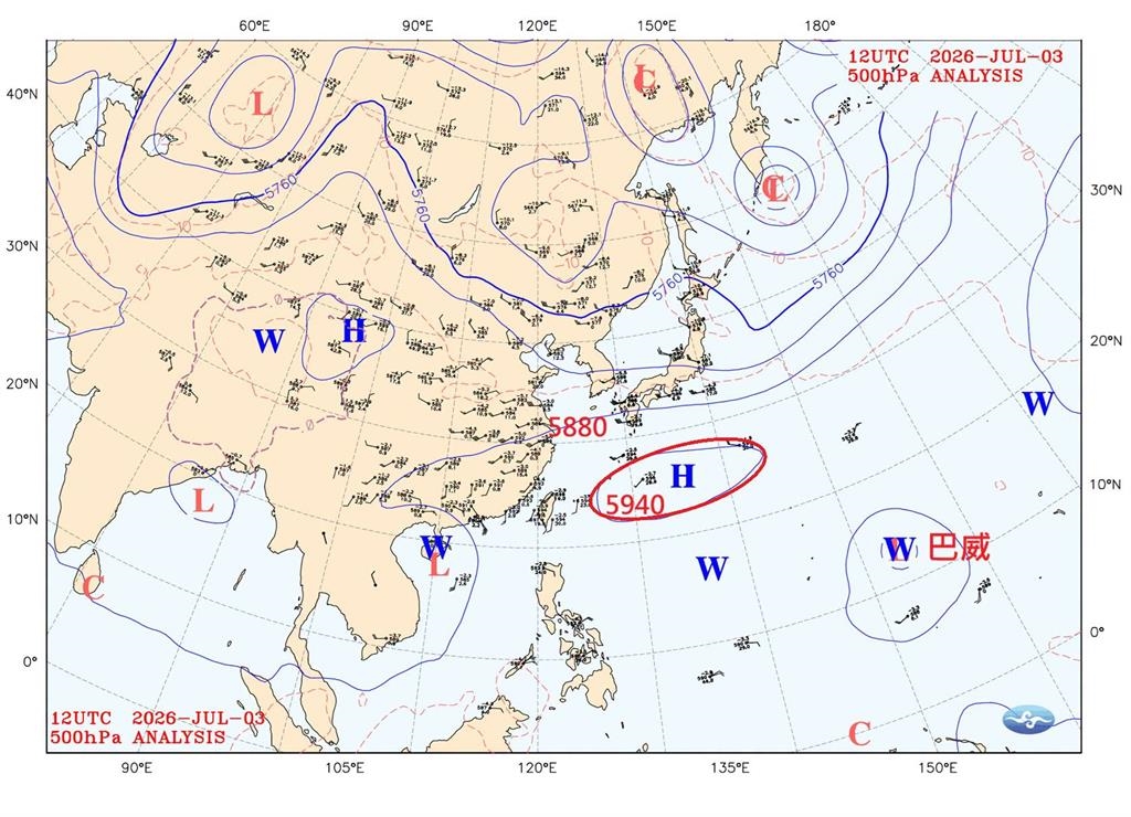 強颱巴威猛僵持「直衝台灣or鬼轉日本」!專家揭「這天是關鍵」1狀況不常見