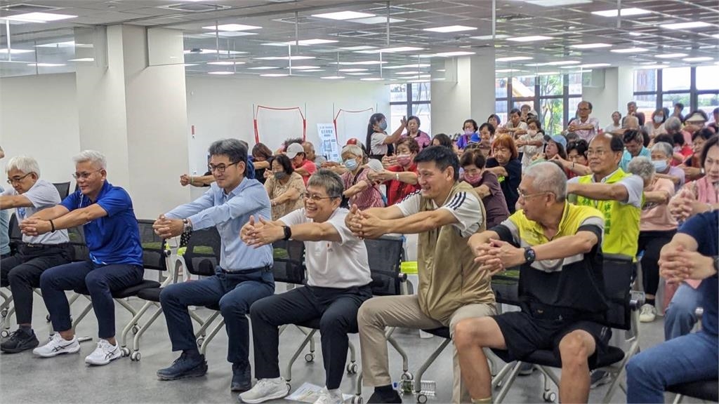 綜合/揮出新活力!全民運動署攜手國衛院推廣匹克球 引導樂齡運動新風潮