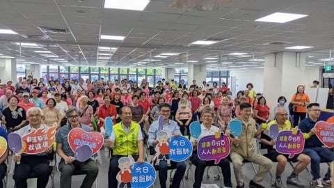 綜合/揮出新活力!全民運動署攜手國衛院推廣匹克球 引導樂齡運動新風潮