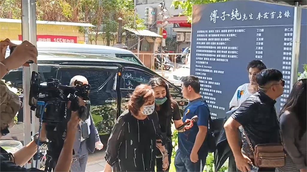 快新聞/永遠的楊海生!傅子純告別式今板橋舉行 楊烈、李興文、荒山亮親送別