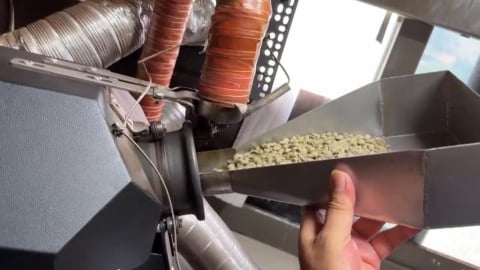 立委陳素月帶路吃! 40年老鞋廠搖身變手冲咖啡店