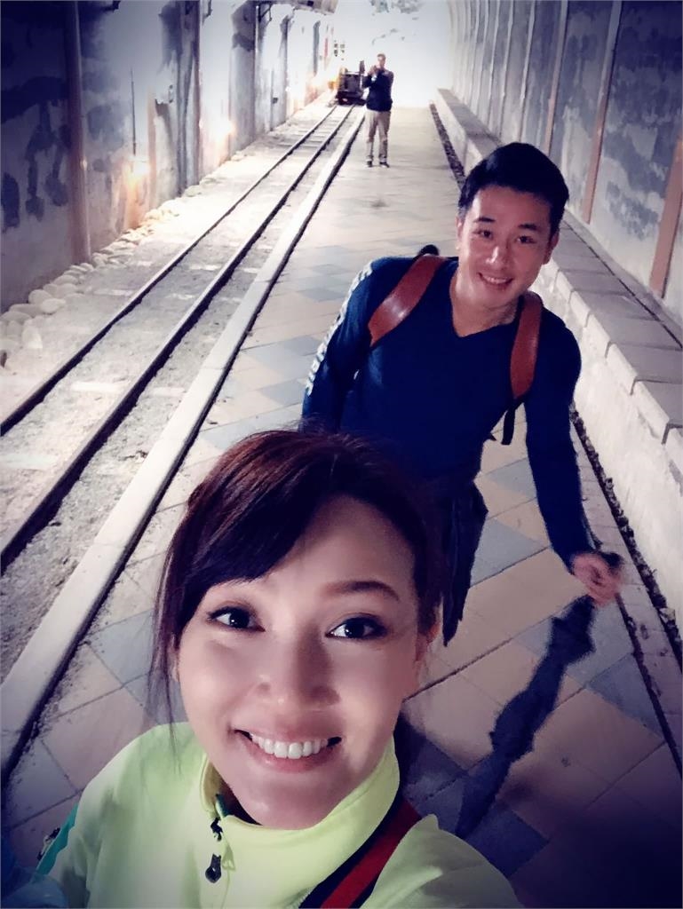 才剛告別傅子純！遺孀首發聲「日子總要過下去」淚喊：又聞到你的味道