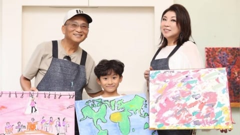 孔鏘罕見「同框7歲孫」畫面曝!甜曬當外公日常:愛孫最愛情勒我