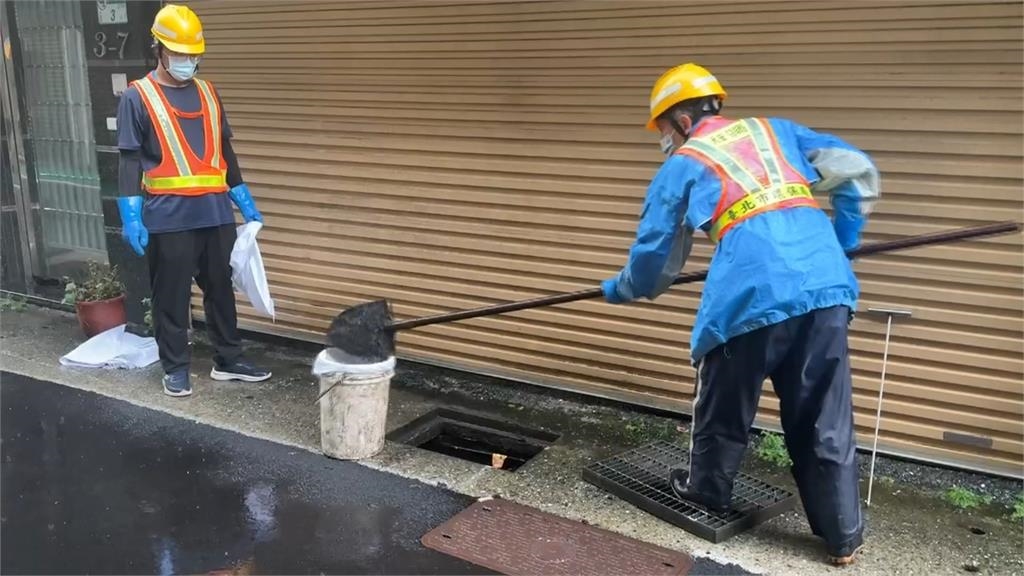 強颱巴威逼近! 憂重演"內湖淹水" 記者走訪金龍路 又發現"水溝山蘇"