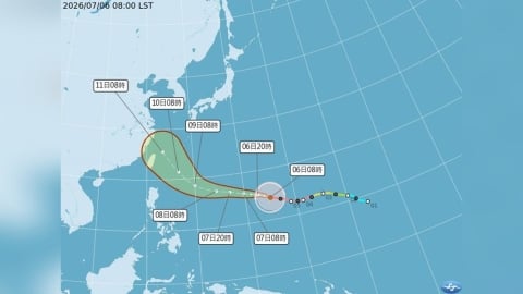 強颱巴威恐迎「第2次巔峰」　朝台灣逼近、最快週四發海陸警