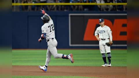 MLB(影)/面對老東家毫不手軟!卡巴耶羅雙響砲霸氣甩棒「拉弓射箭」嗨翻全場