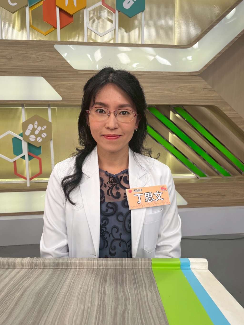 (影)/黃豪平超狂防蚊絕招 「蚊子屍體貼牆示眾」可驅蚊?