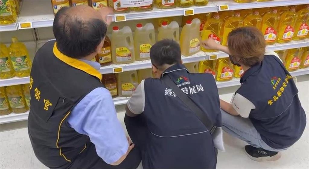 毒沙拉油風暴擴大!名醫揭「4致癌物」直攻DNA:用手碰也危險
