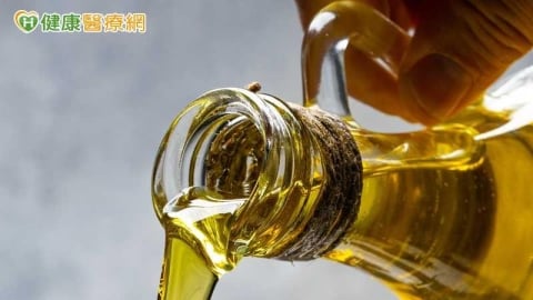 中聯油品檢出苯駢芘超標遭重罰1.65億 食藥署持續更新受影響產品