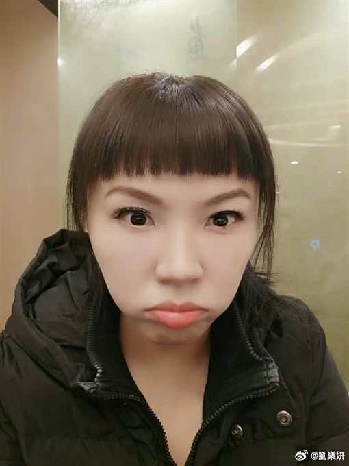 舔共女星替中共帶貨卻遭抖音鐵拳!劉樂妍氣到崩潰竟扯「民進黨特務在搞我」